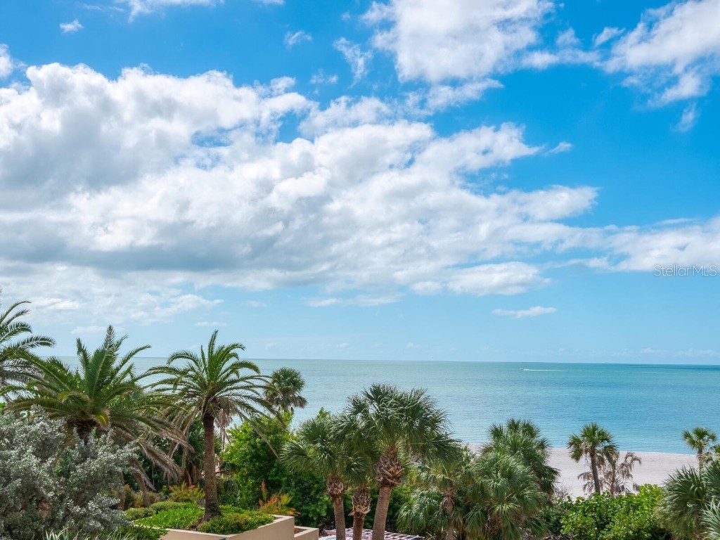 1241 Gulf Of Mexico Drive #203 Longboat Key FL 34228 - GULF OF MEXICO A4668344 image5