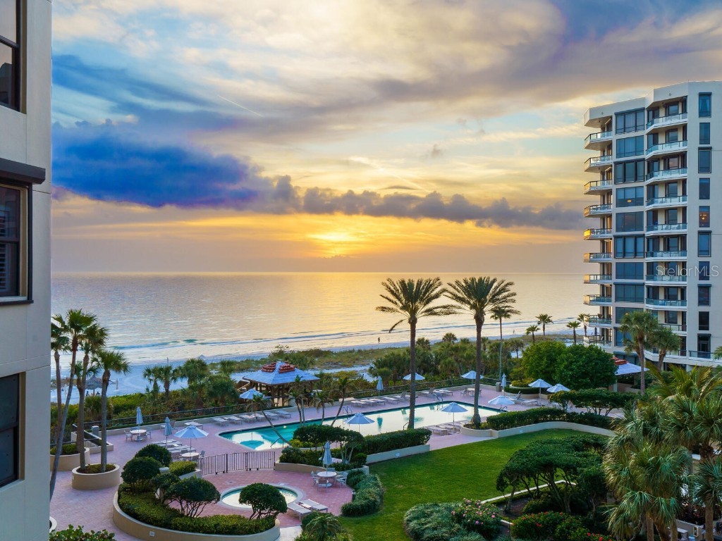 1241 Gulf Of Mexico Drive #506 Longboat Key FL 34228 - GULF OF MEXICO A4601946 image1