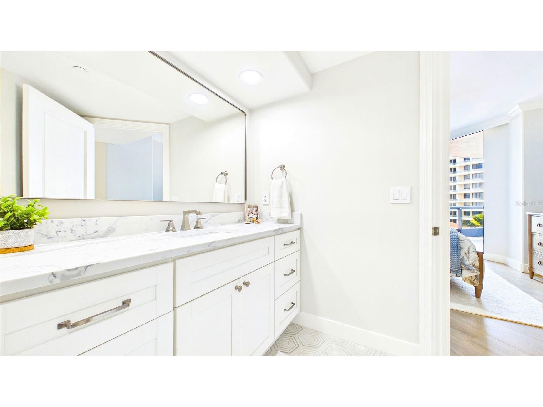 1241 Gulf Of Mexico Drive #506 Longboat Key FL 34228 A4689658 image30