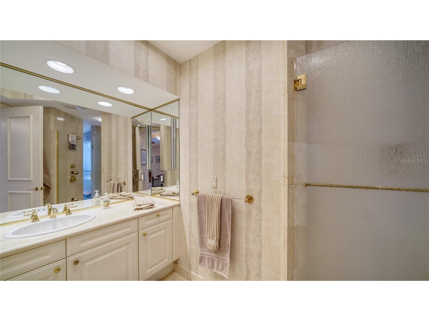 1241 Gulf Of Mexico Drive #603 Longboat Key FL 34228 A4648856 image36
