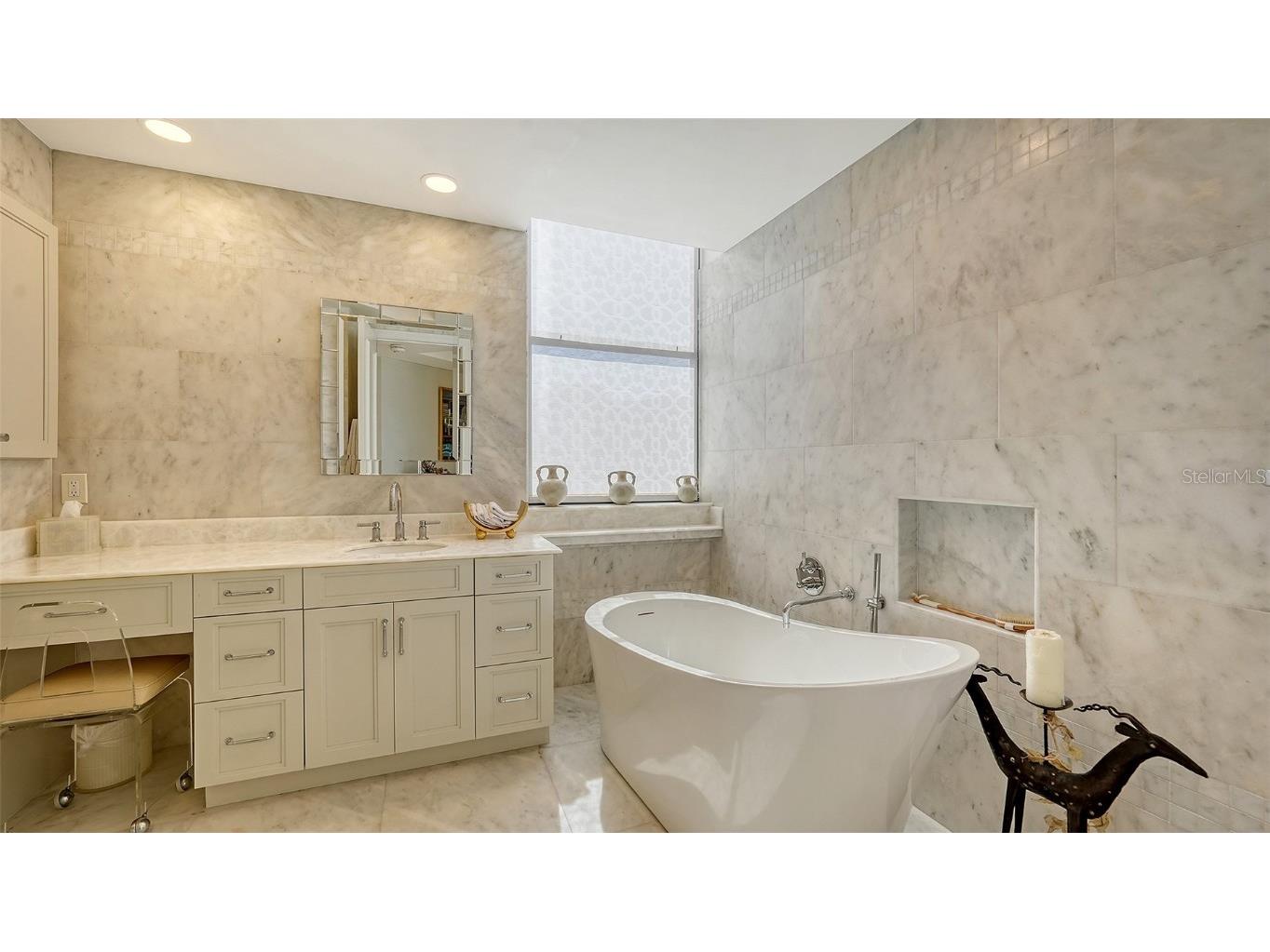 1241 Gulf Of Mexico Drive #803 Longboat Key FL 34228 - GULF OF MEXICO A4667938 image16