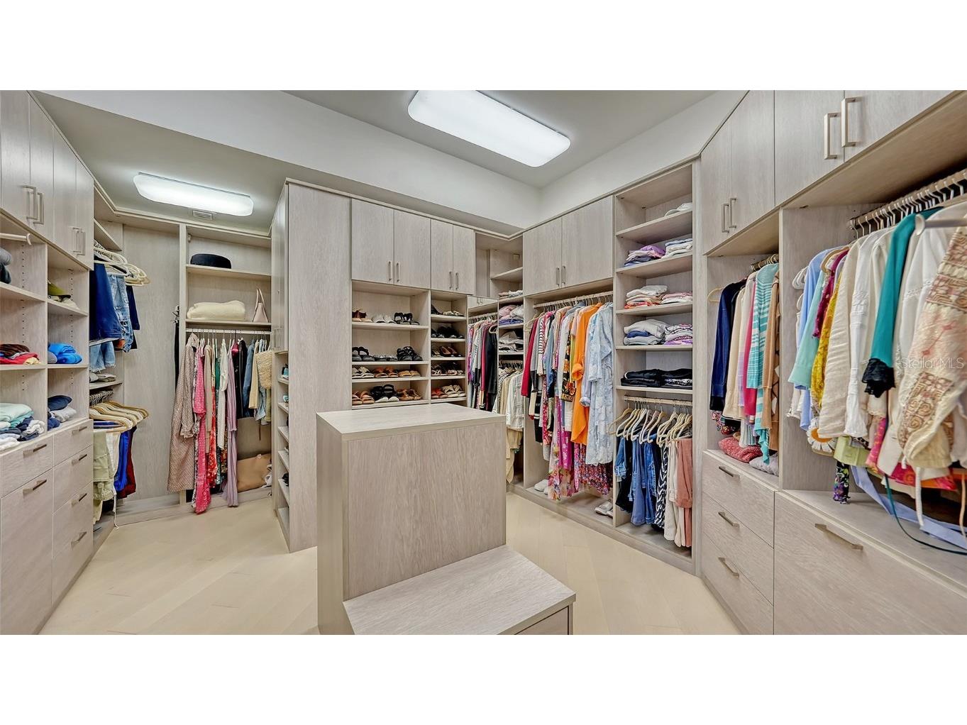 1241 Gulf Of Mexico Drive #803 Longboat Key FL 34228 - GULF OF MEXICO A4667938 image18