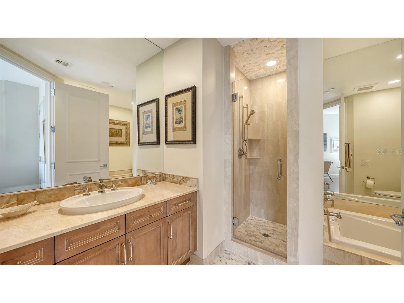 1241 Gulf Of Mexico Drive #803 Longboat Key FL 34228 - GULF OF MEXICO A4667938 image21