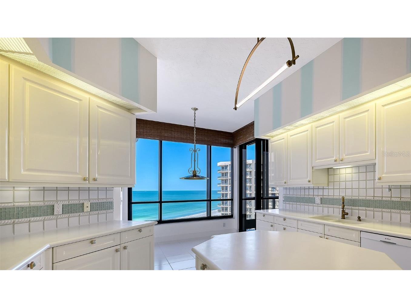 1241 Gulf Of Mexico Drive #804 Longboat Key FL 34228 - GULF OF MEXICO A4669837 image18