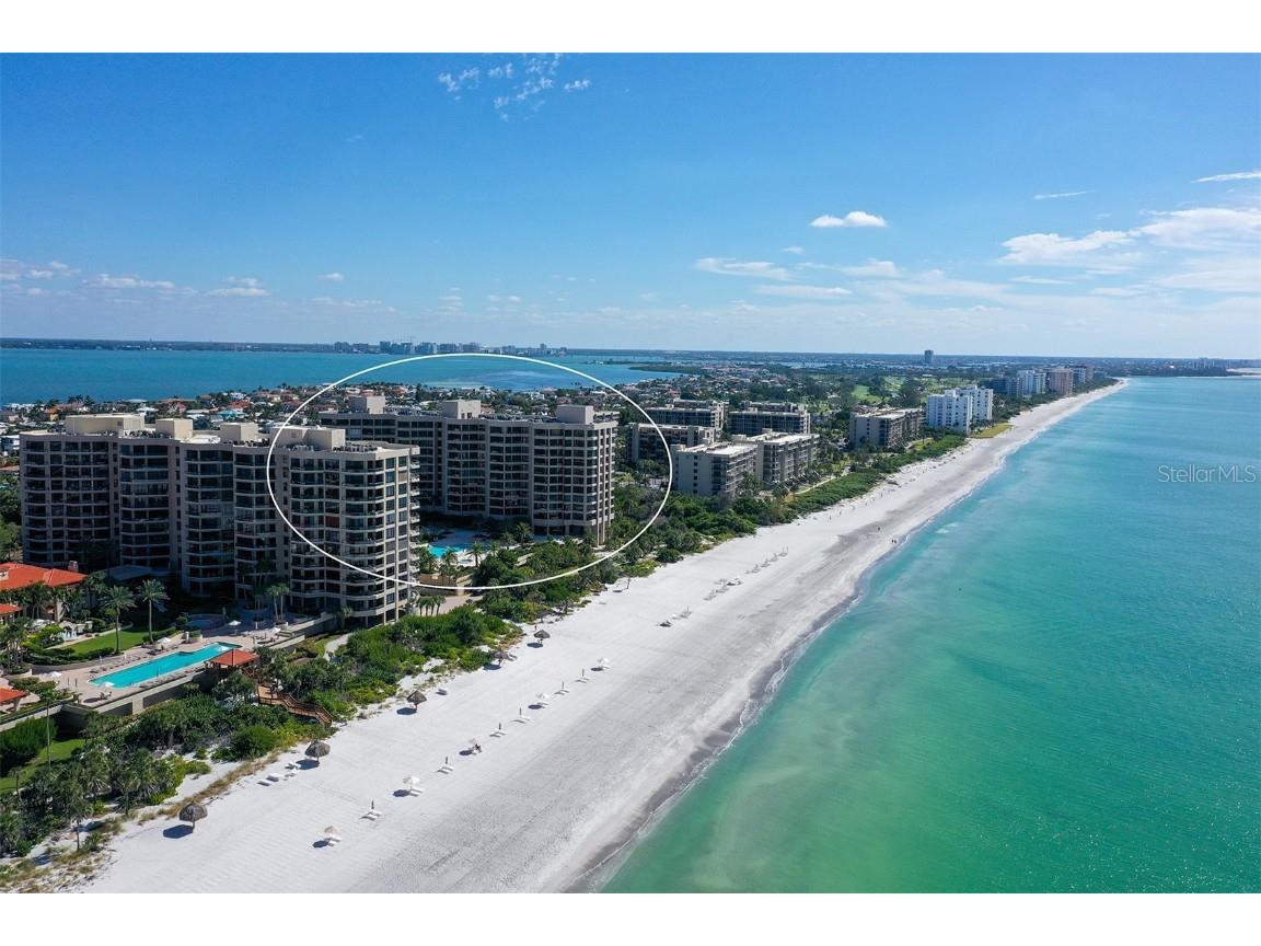 1241 Gulf Of Mexico Drive #804 Longboat Key FL 34228 - GULF OF MEXICO A4669837 image2