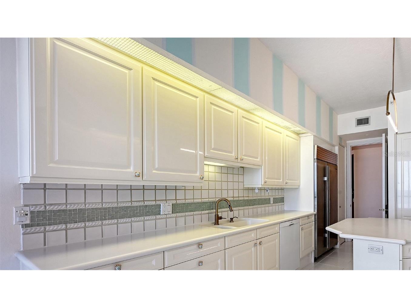 1241 Gulf Of Mexico Drive #804 Longboat Key FL 34228 - GULF OF MEXICO A4669837 image20