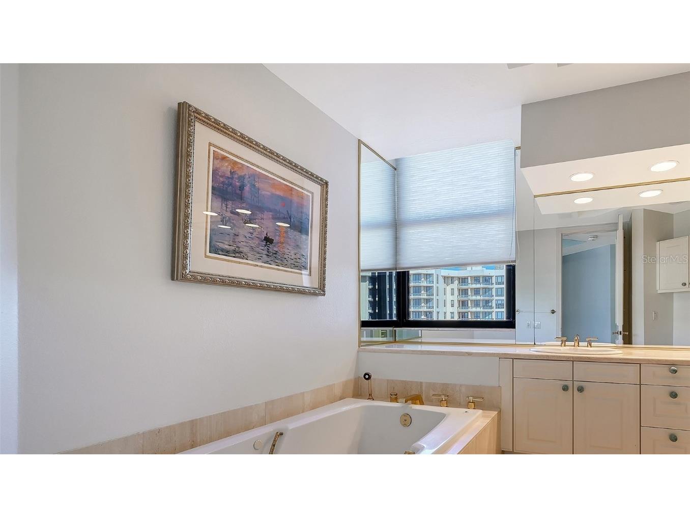 1241 Gulf Of Mexico Drive #804 Longboat Key FL 34228 - GULF OF MEXICO A4669837 image33