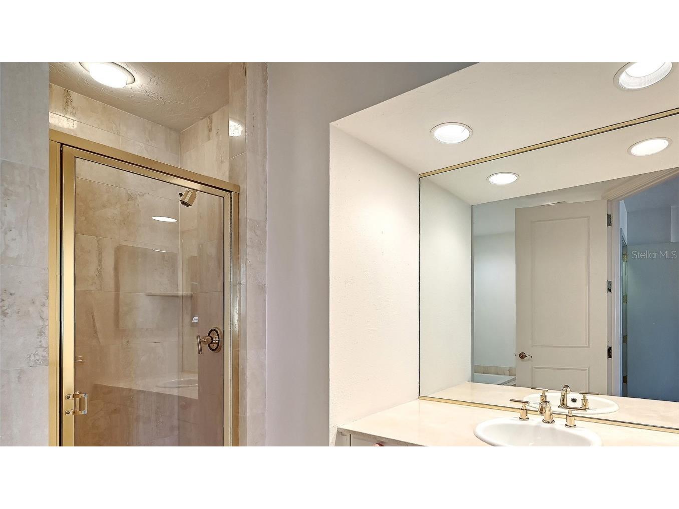 1241 Gulf Of Mexico Drive #804 Longboat Key FL 34228 - GULF OF MEXICO A4669837 image40