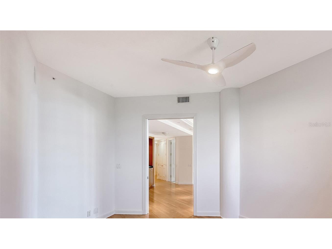 1241 Gulf Of Mexico Drive #804 Longboat Key FL 34228 - GULF OF MEXICO A4669837 image43