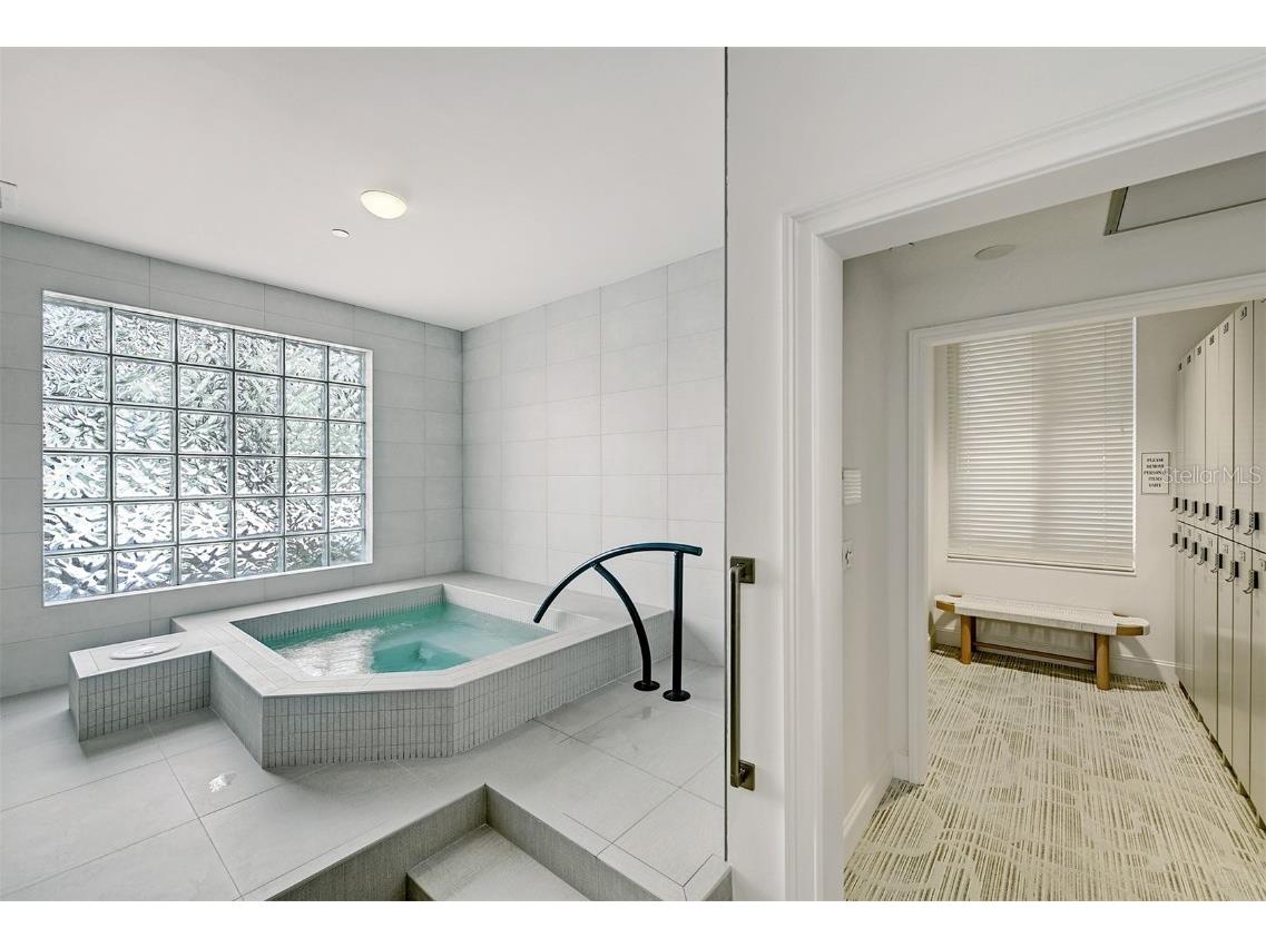 1241 Gulf Of Mexico Drive #804 Longboat Key FL 34228 - GULF OF MEXICO A4669837 image61