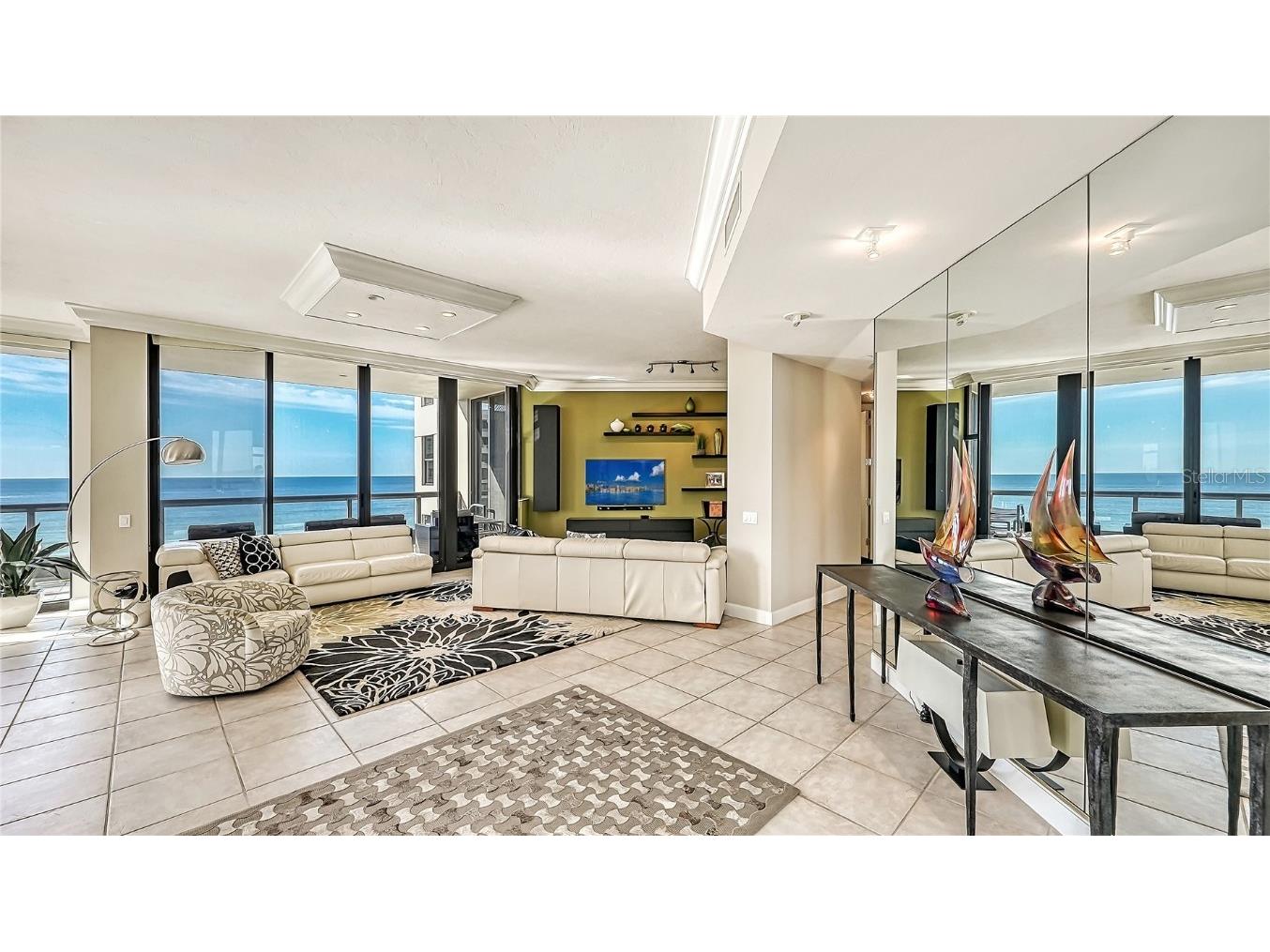 1241 Gulf Of Mexico Drive #805 Longboat Key FL 34228 - GULF OF MEXICO SARASOTA BAY A4514970 image1