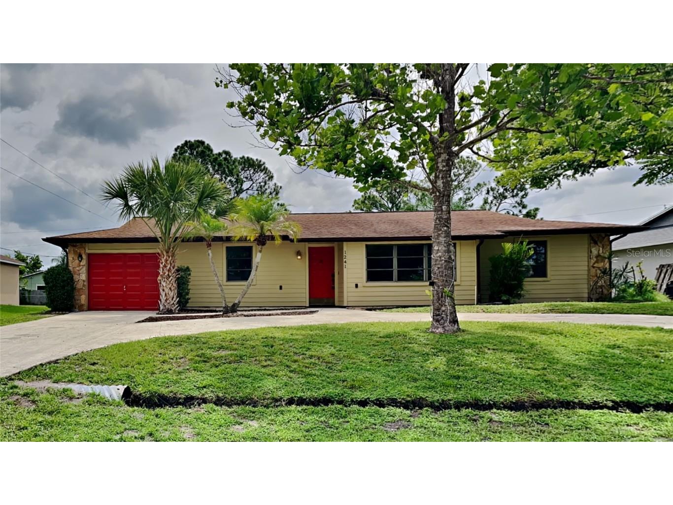 1241 SE Nancy Lane Port Saint Lucie FL 34983 T3453324 image1