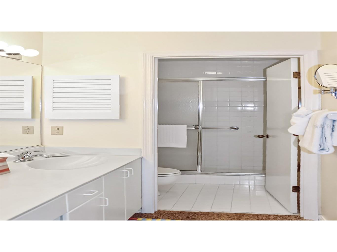 1241 Siesta Bayside Drive #1241-A Sarasota FL 34242 A4588747 image12