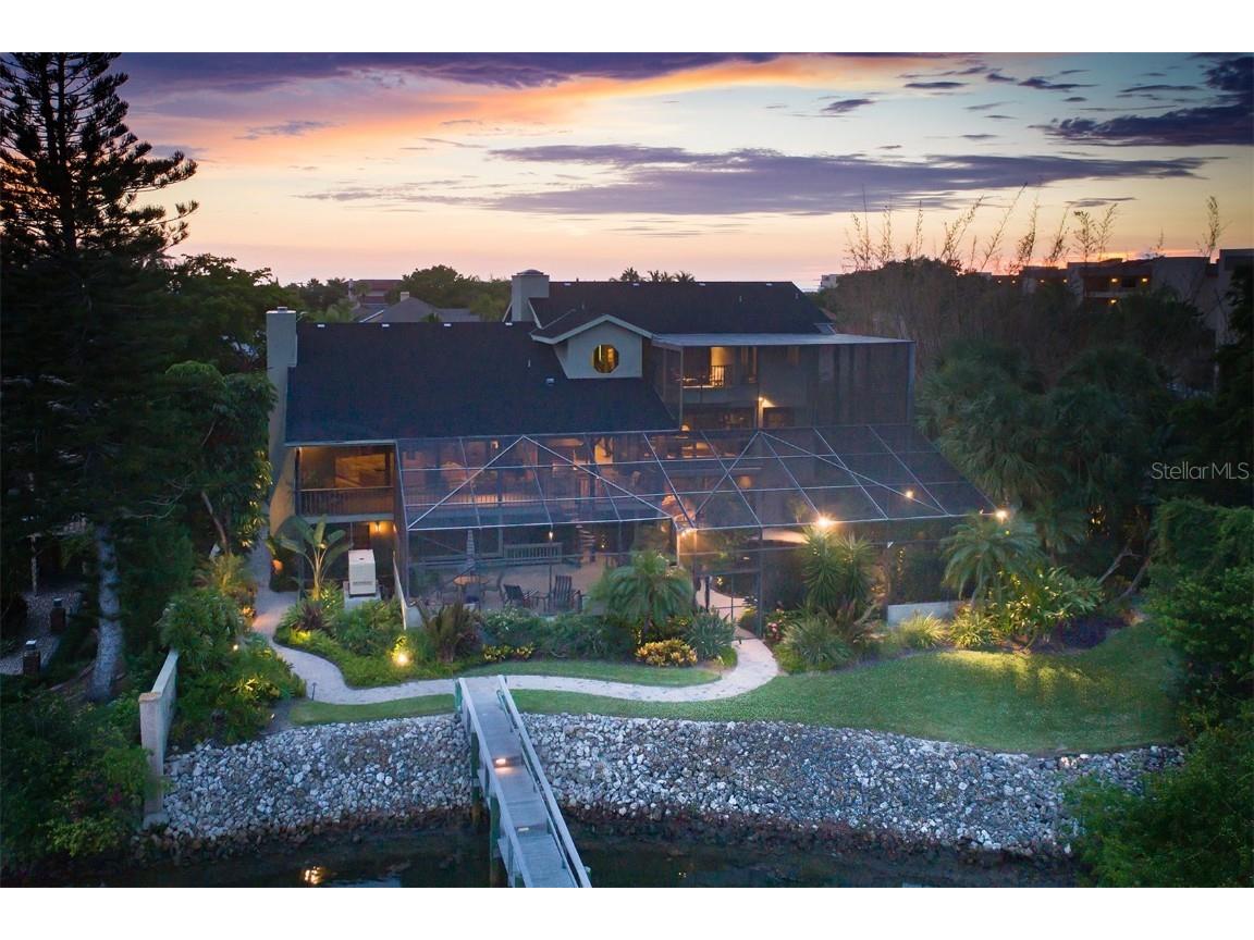 1241 Tree Bay Lane Sarasota FL 34242 - LITTLE SARASOTA BAY O6162161 image1