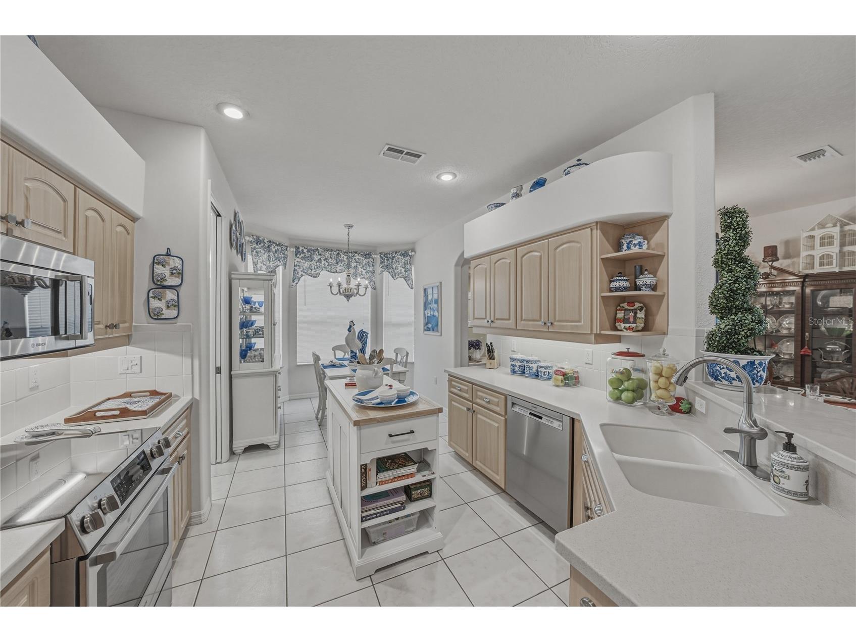 12410 Woodlands Circle Dade City FL 33525 TB8488795 image21