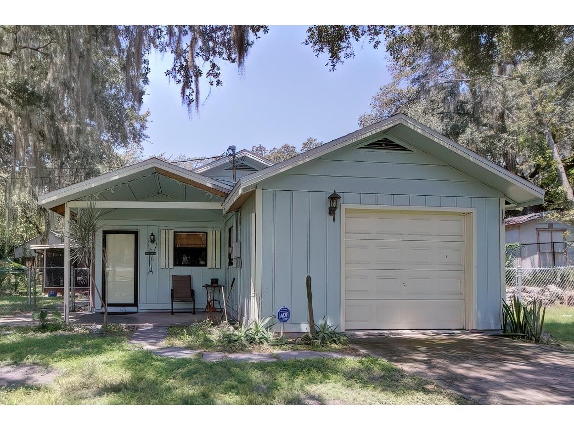 12413 Hicks Road Hudson FL 34669 W7857115 image1