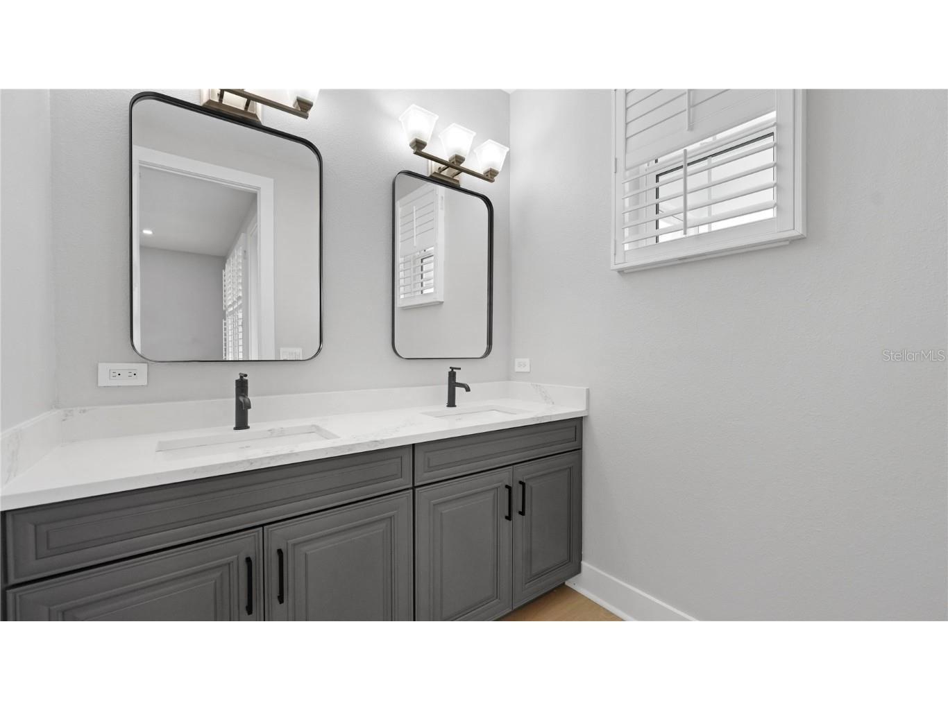 12415 Dockside Terrace Cortez FL 34215 A4649479 image32