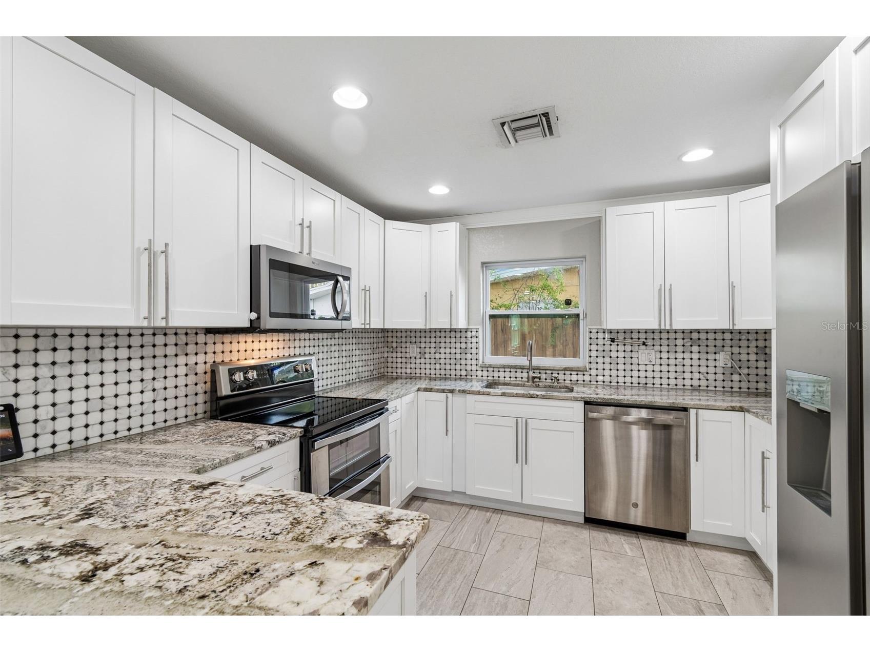 12417 N Rome Avenue Tampa FL 33612 TB8517684 image22