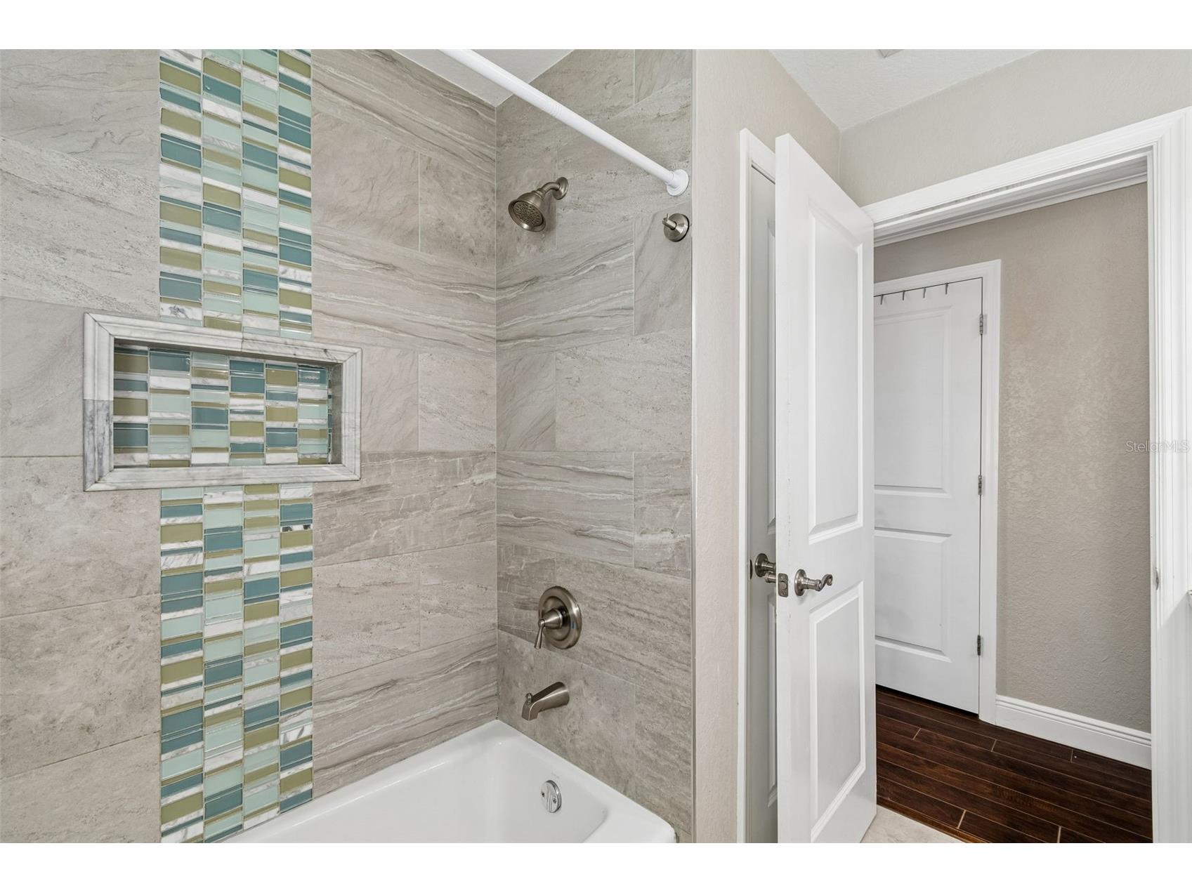 12417 N Rome Avenue Tampa FL 33612 TB8517684 image26