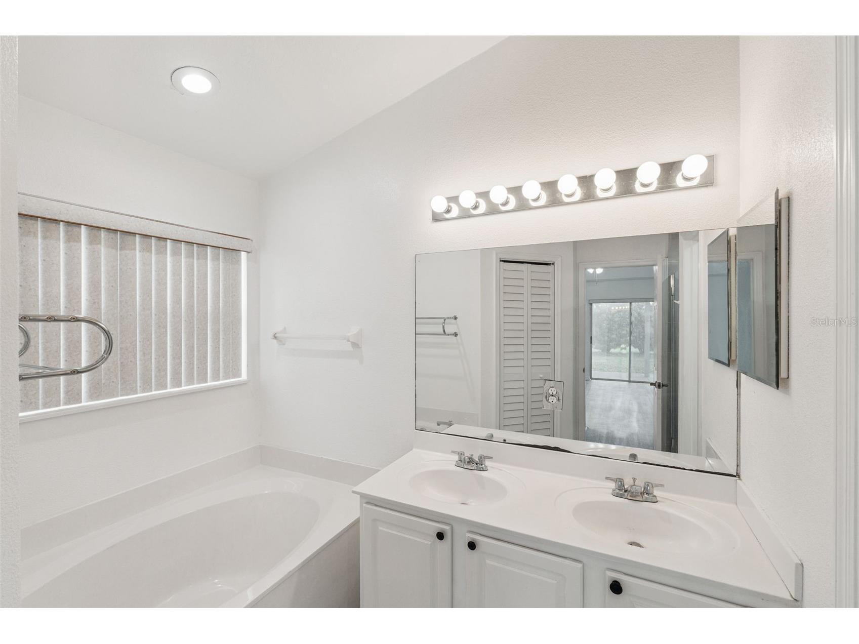 12418 Sion Court Orlando FL 32824 O6405387 image14