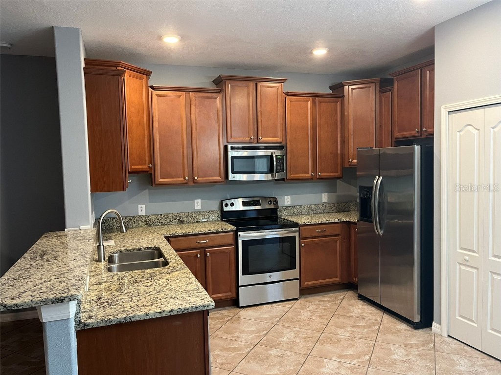1242 Acadia Harbor Place Brandon FL 33511 TB8455865 image4