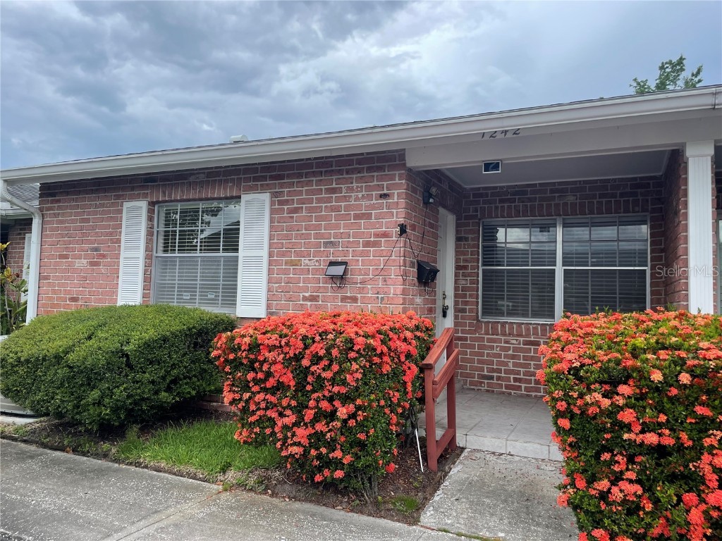 1242 Americana Place Orlando FL 32807 O6126198 image1