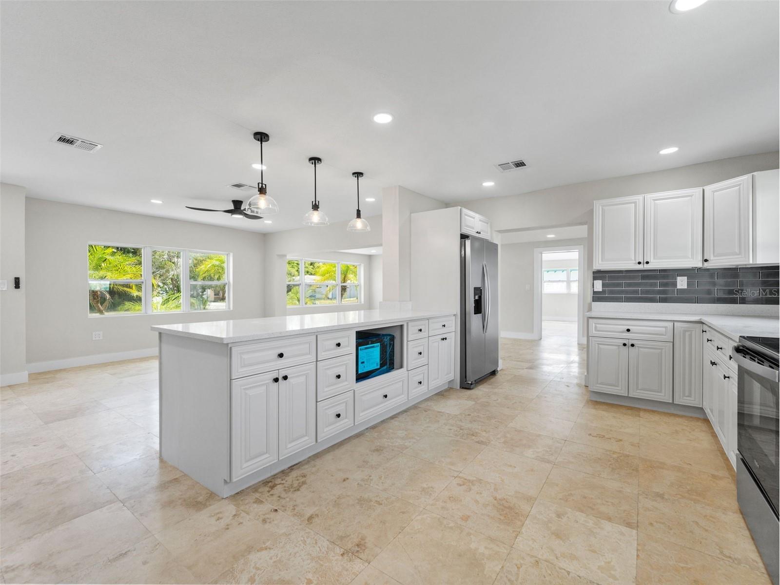 1242 Bermuda Street Clearwater FL 33755 TB8504410 image3