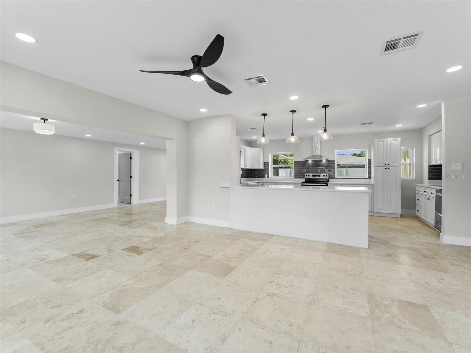 1242 Bermuda Street Clearwater FL 33755 TB8504410 image4