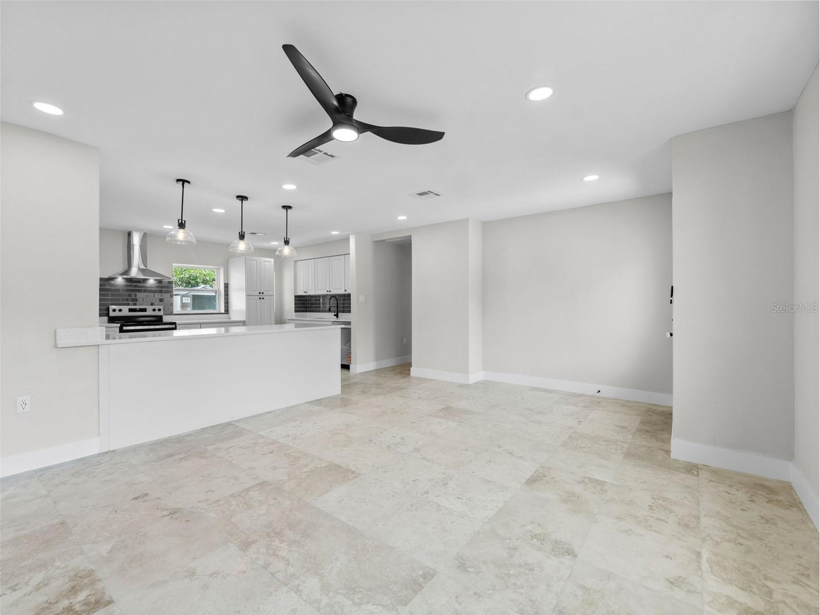 1242 Bermuda Street Clearwater FL 33755 TB8504410 image5