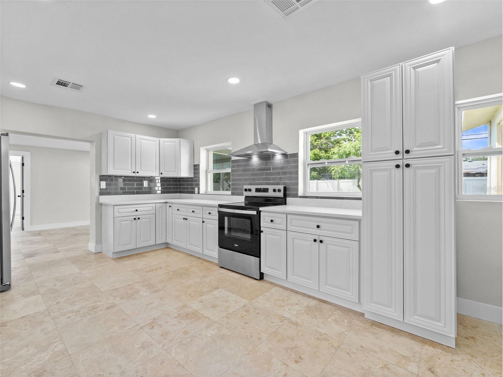 1242 Bermuda Street Clearwater FL 33755 TB8504410 image7