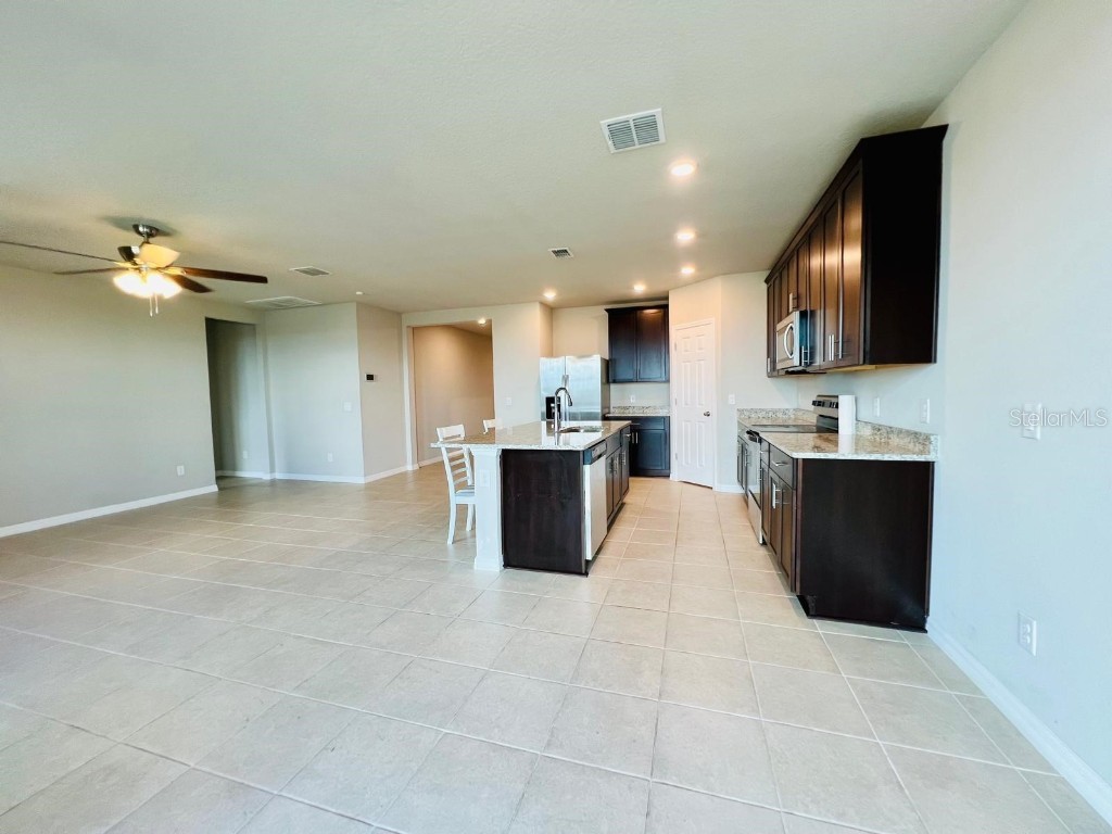 1242 Citrus Landings Boulevard Davenport FL 33837 TB8446417 image7