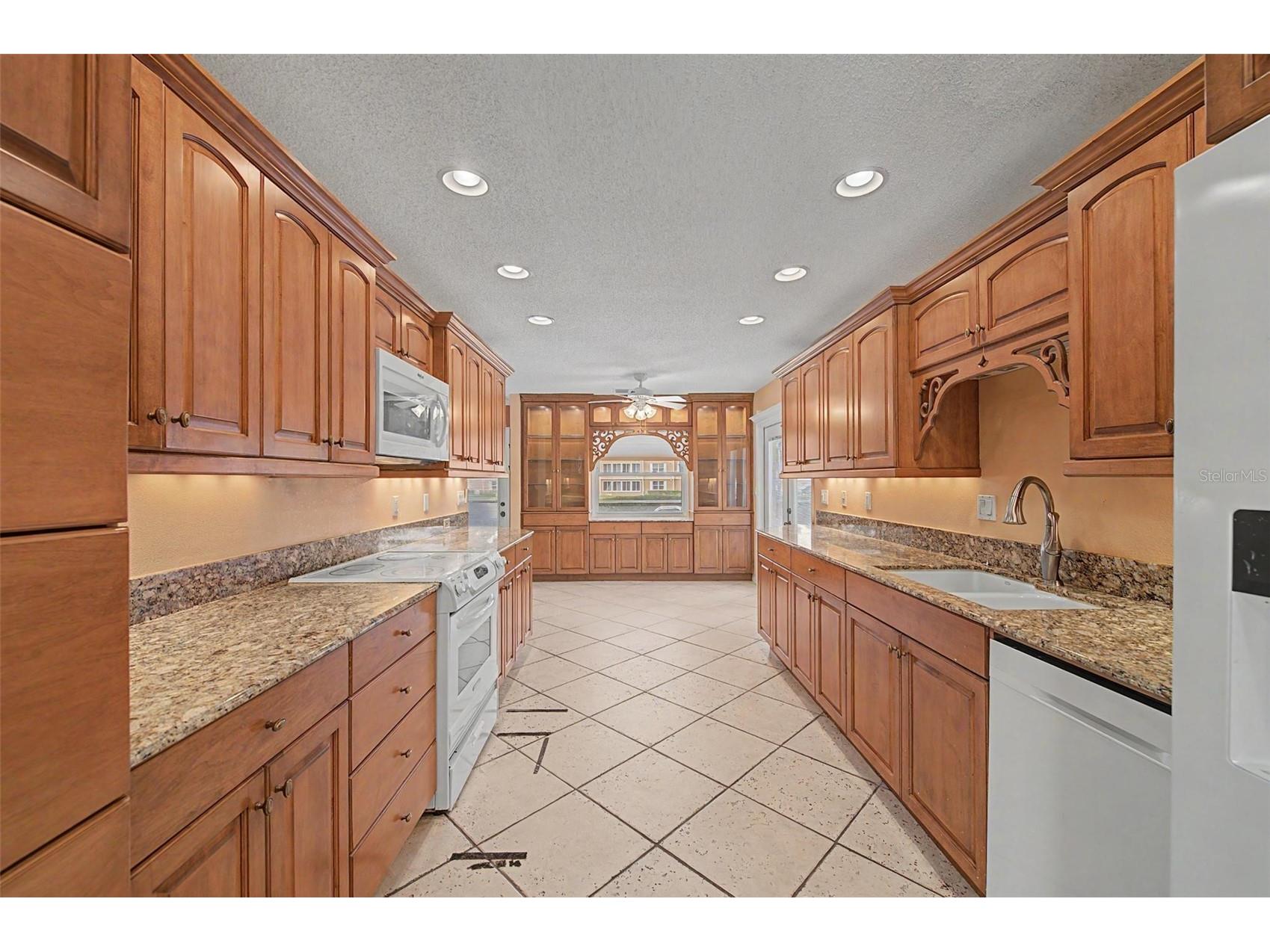 1242 W Del Webb Boulevard Sun City Center FL 33573 TB8521785 image11