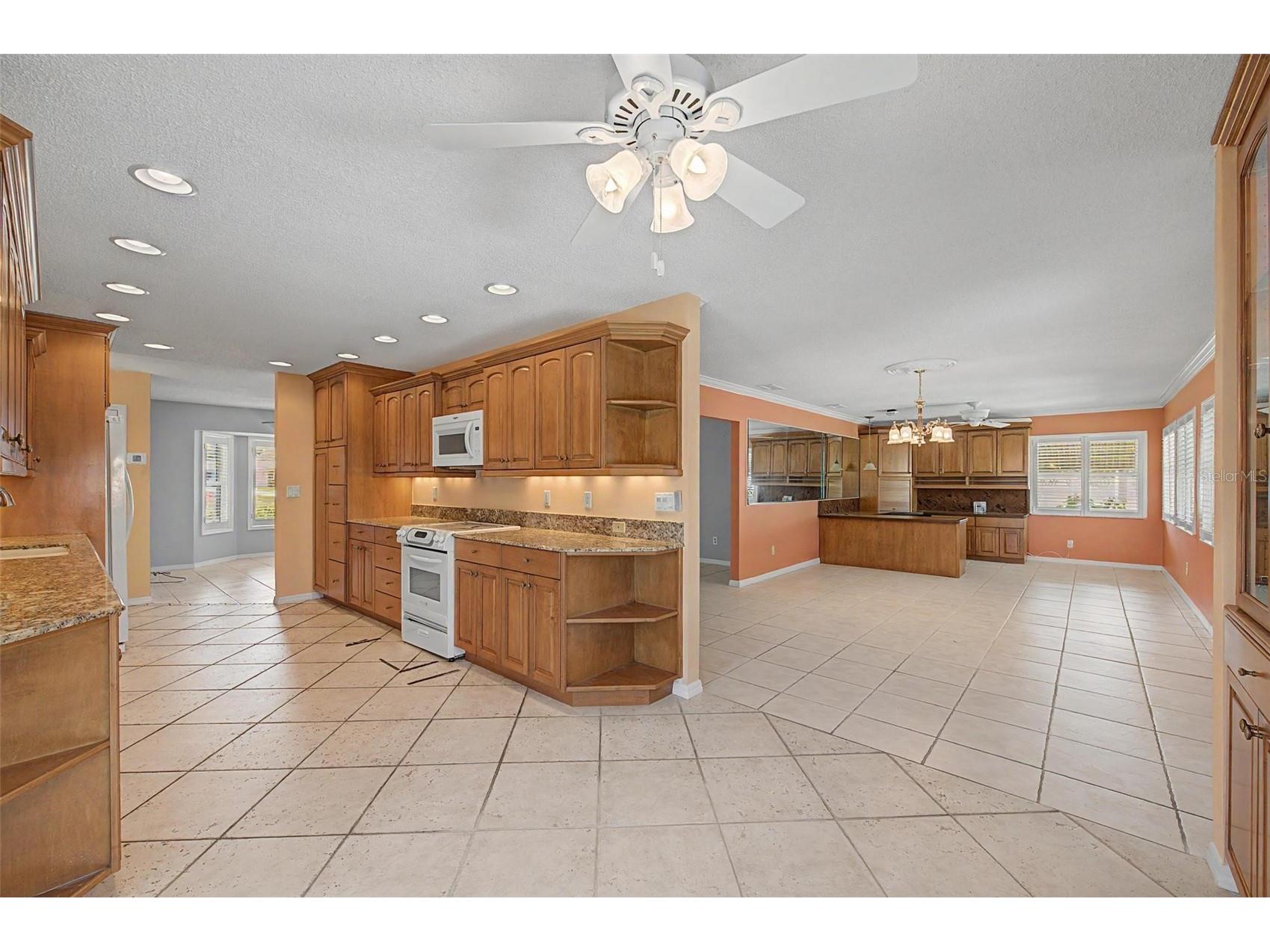 1242 W Del Webb Boulevard Sun City Center FL 33573 TB8521785 image13