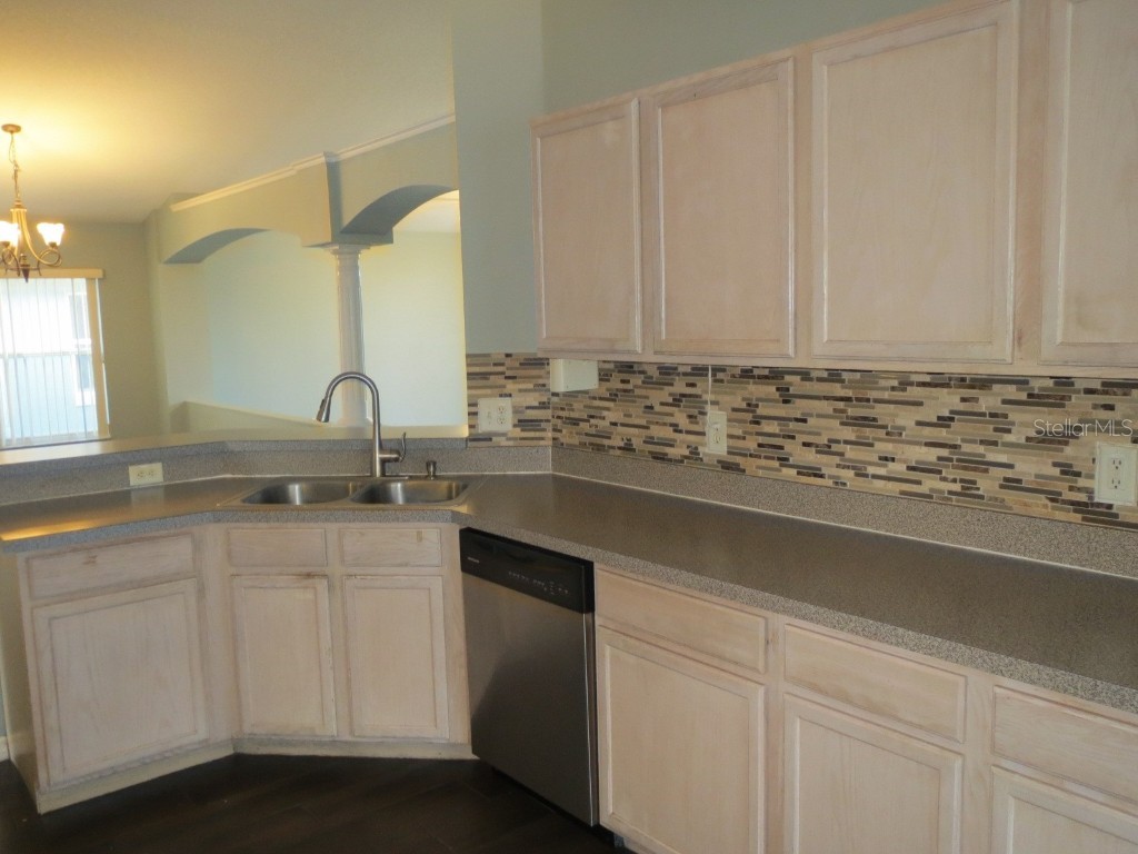 12421 Appomatox Drive, Orlando, FL, 32837 MLS S5112976 Edina Realty