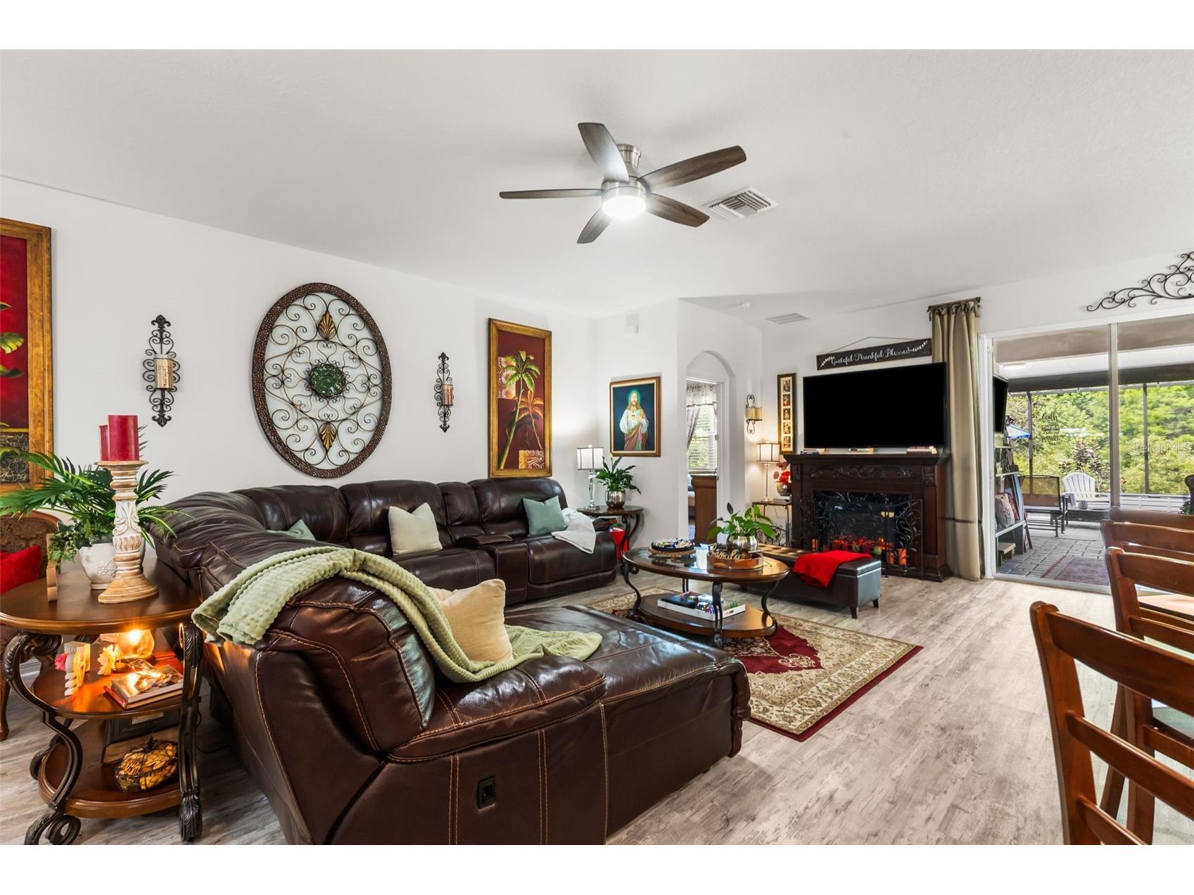 12421 Eastpointe Drive Dade City FL 33525 TB8499435 image11