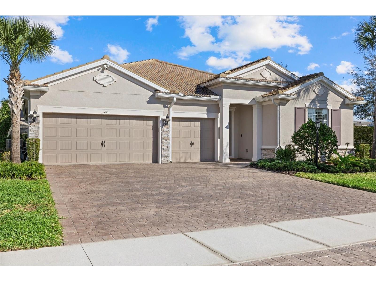 12423 Blue Hill Trail Lakewood Ranch FL 34211 A4678295 image1