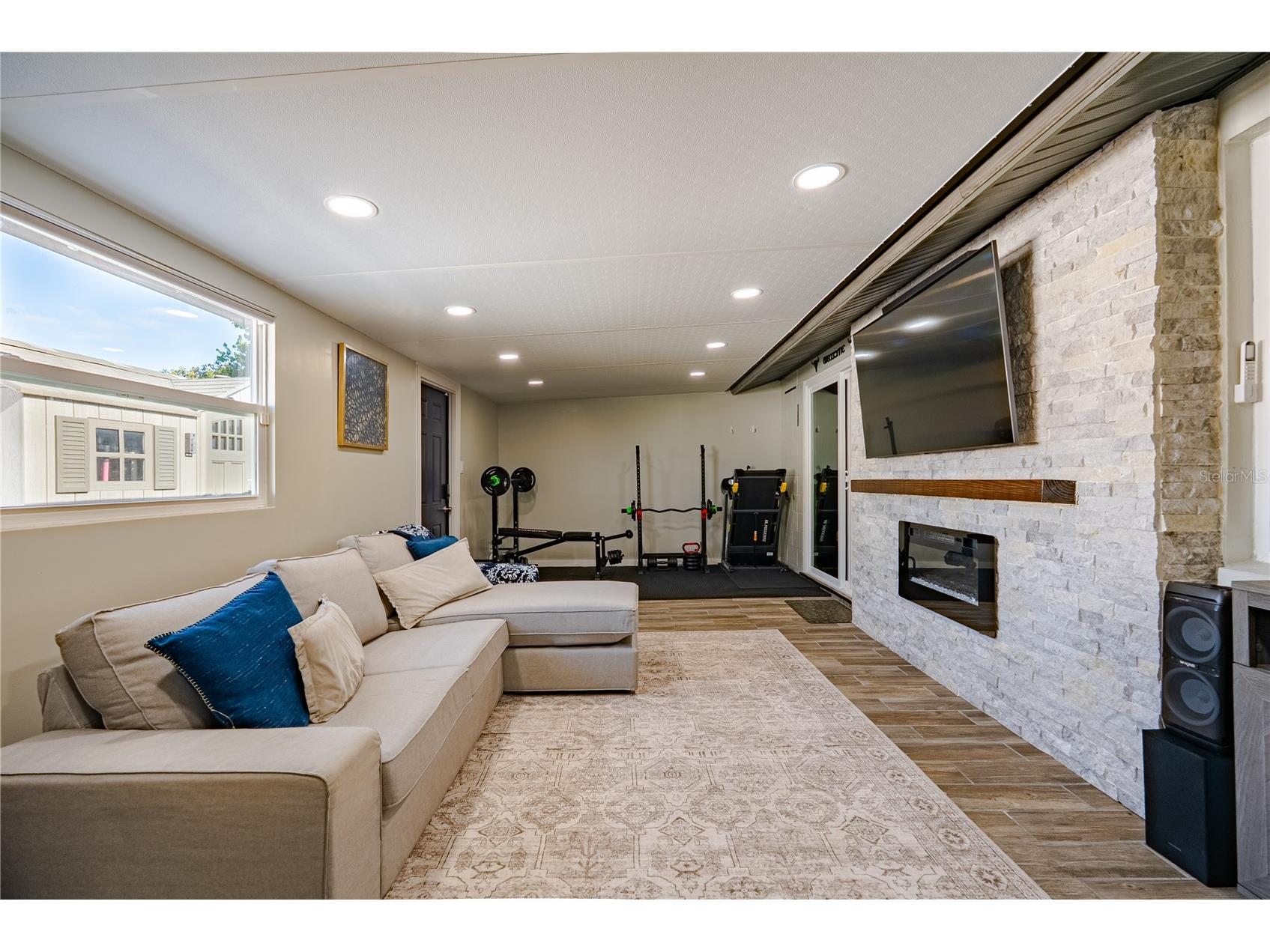 12423 Mondragon Drive Tampa FL 33625 TB8496799 image27