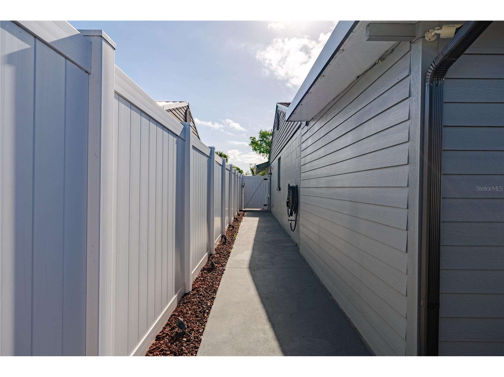 12423 Mondragon Drive Tampa FL 33625 TB8496799 image40