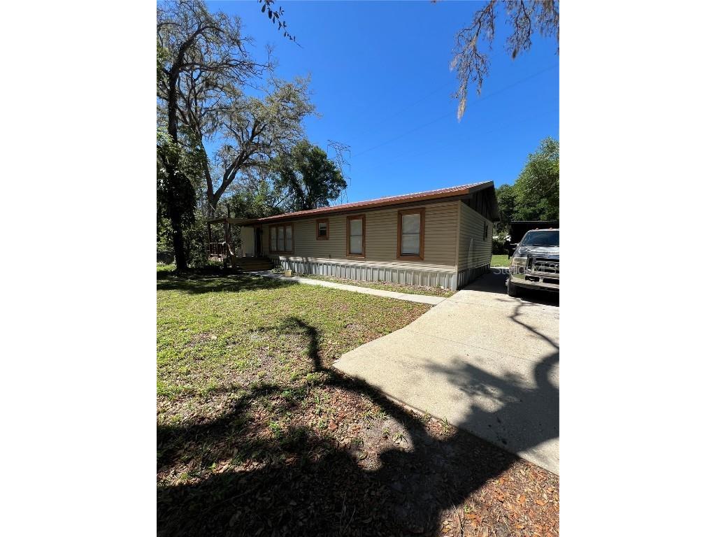 12426 Eloian Drive Thonotosassa FL 33592 T3516020 image1
