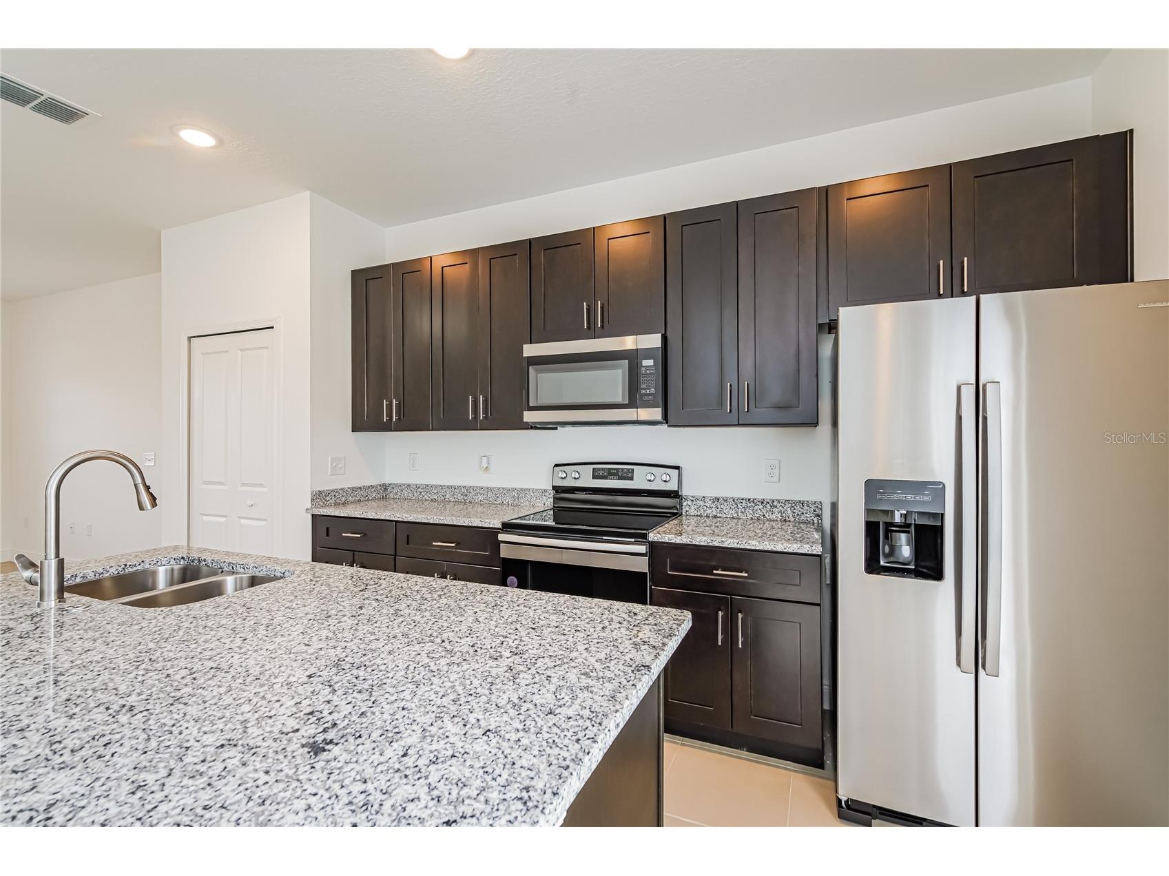 1243 Amazon Lane Kissimmee FL 34759 TB8507441 image5
