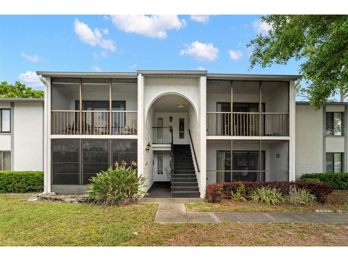 1243 Pine Ridge Circle W #B1 Tarpon Springs FL 34688 TB8376288 image1