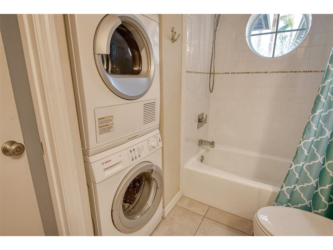 1243 Siesta Bayside Drive #D Sarasota FL 34242 A4671901 image33