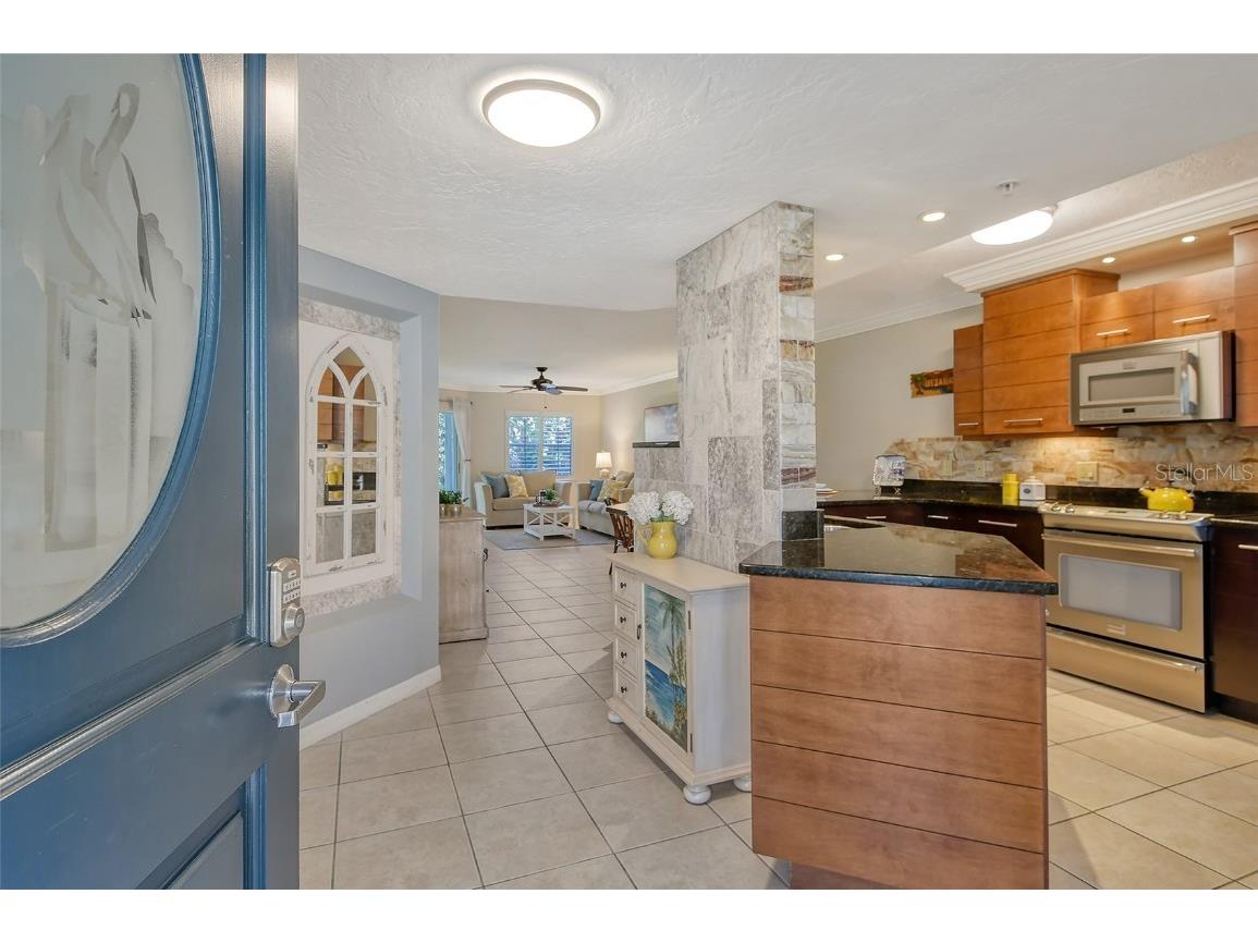 1243 Siesta Bayside Drive #D Sarasota FL 34242 A4671901 image4