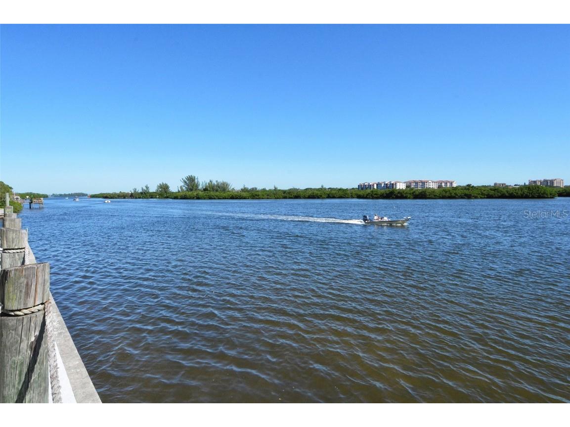 1243 Siesta Bayside Drive #D Sarasota FL 34242 A4671901 image47