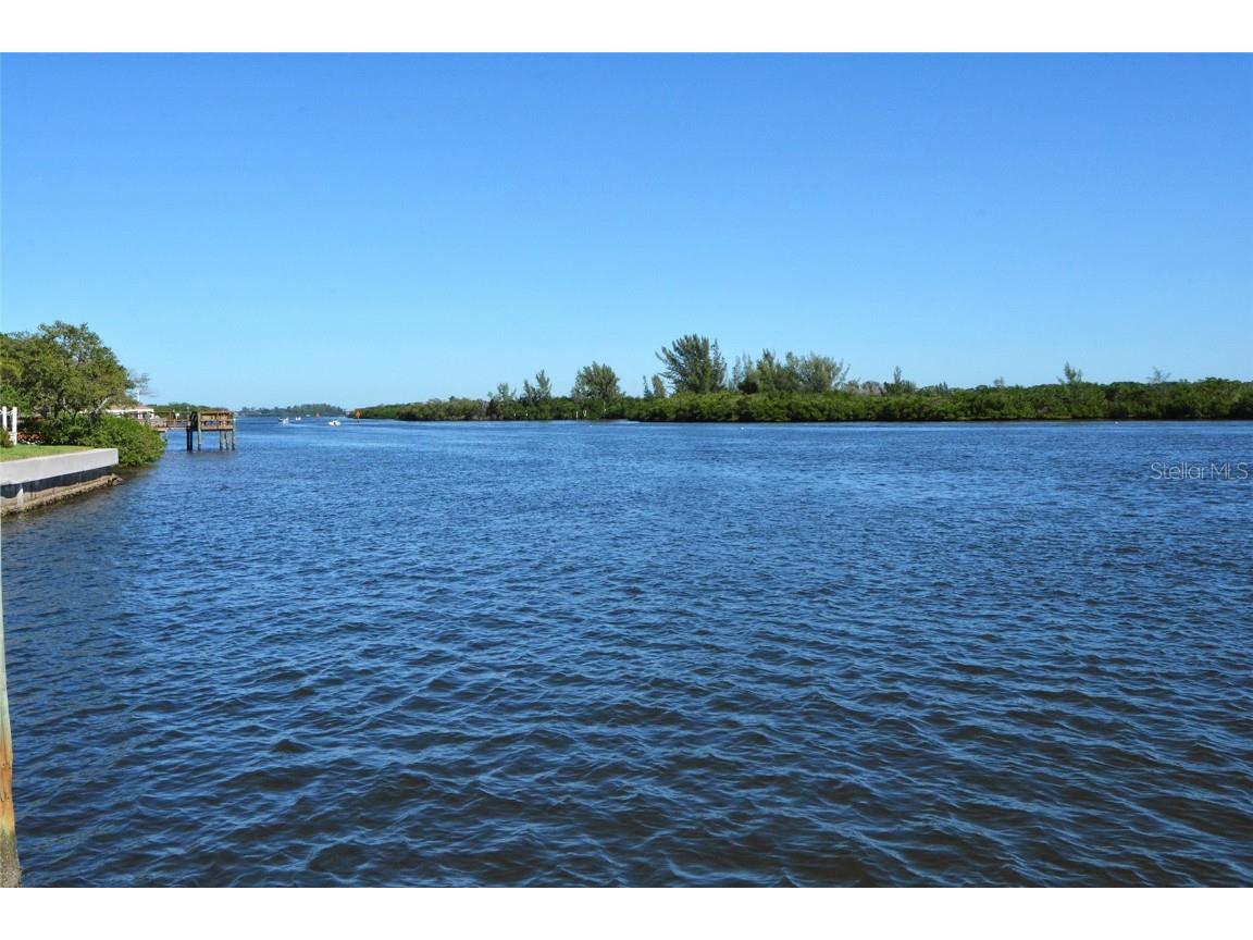 1243 Siesta Bayside Drive #D Sarasota FL 34242 A4671901 image50