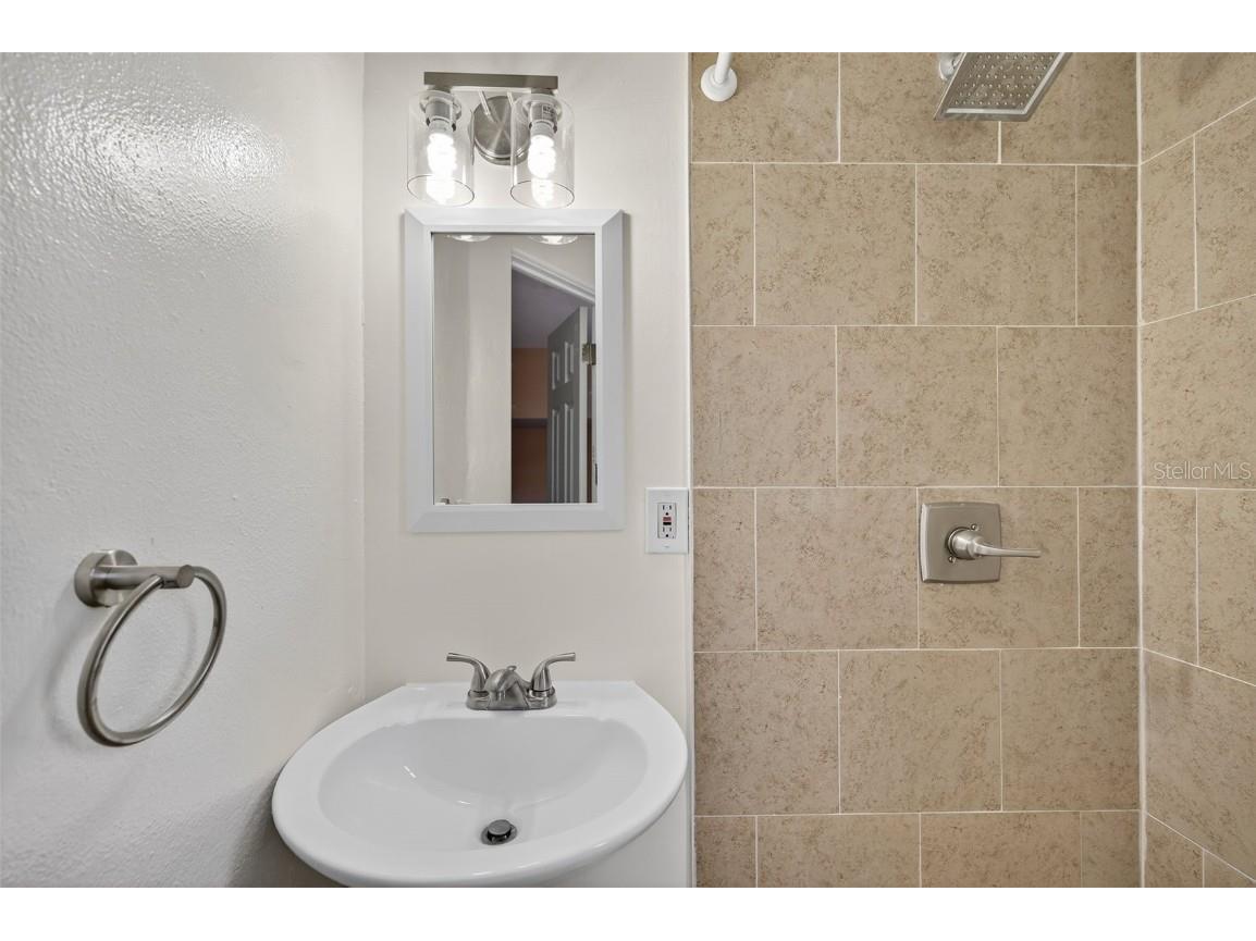 12432 136th Lane Largo FL 33774 TB8431620 image23