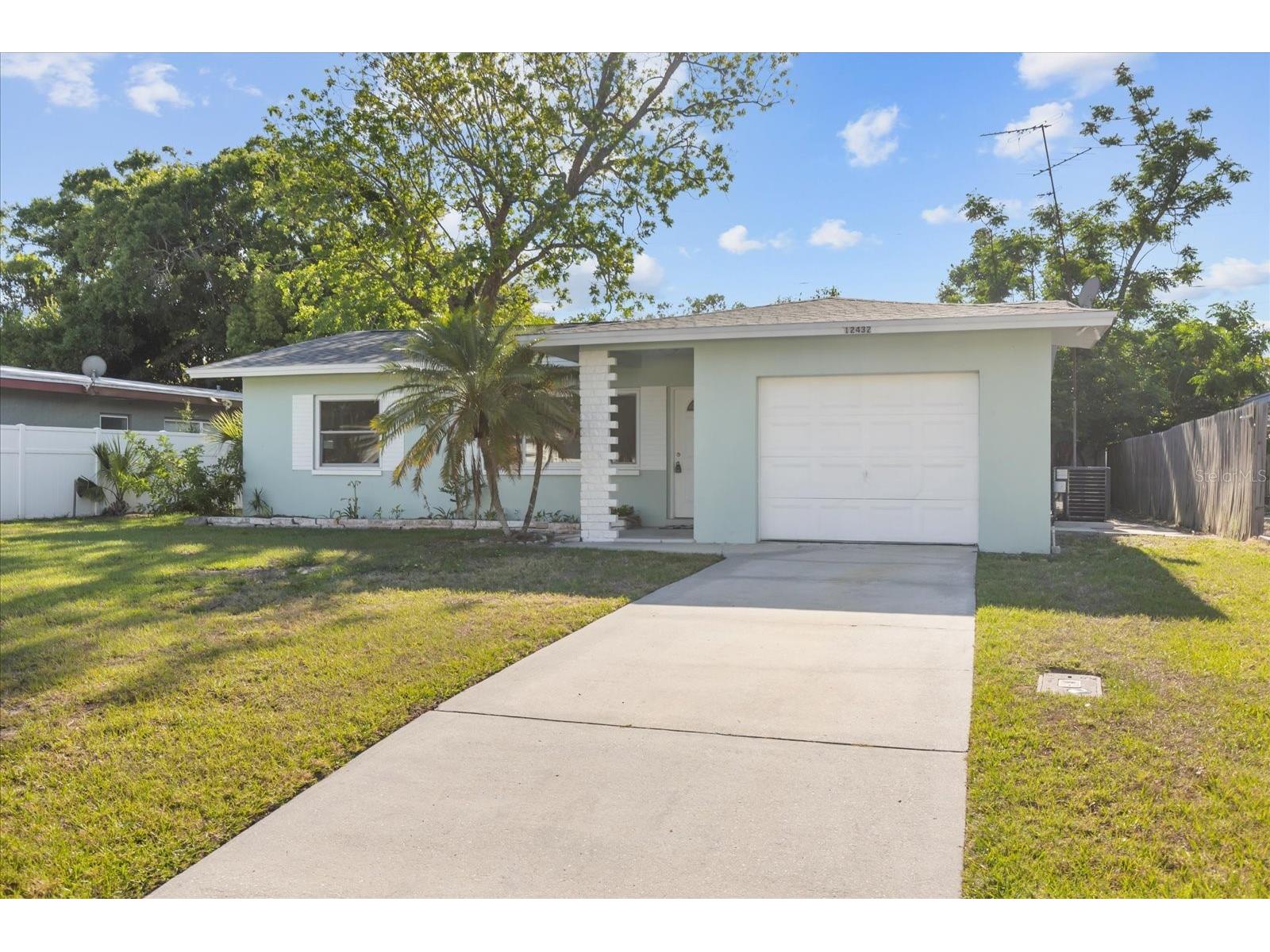 12432 136th Lane Largo FL 33774 TB8501086 image1