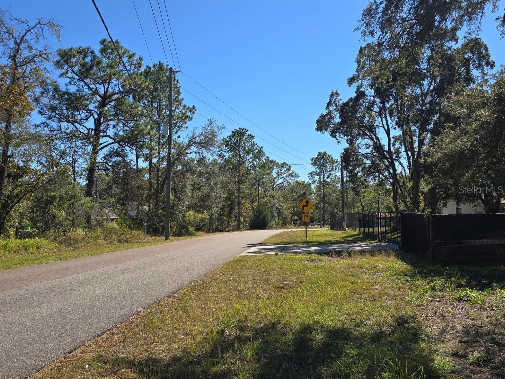 12437 Harris Hawk Road Weeki Wachee FL 34614 W7880394 image7