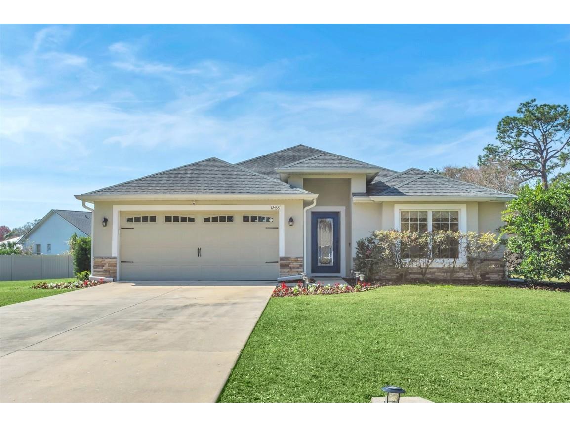 12438 Pine Glen Drive Leesburg FL 34788 - LAKE EUSTIS O6277818 image1