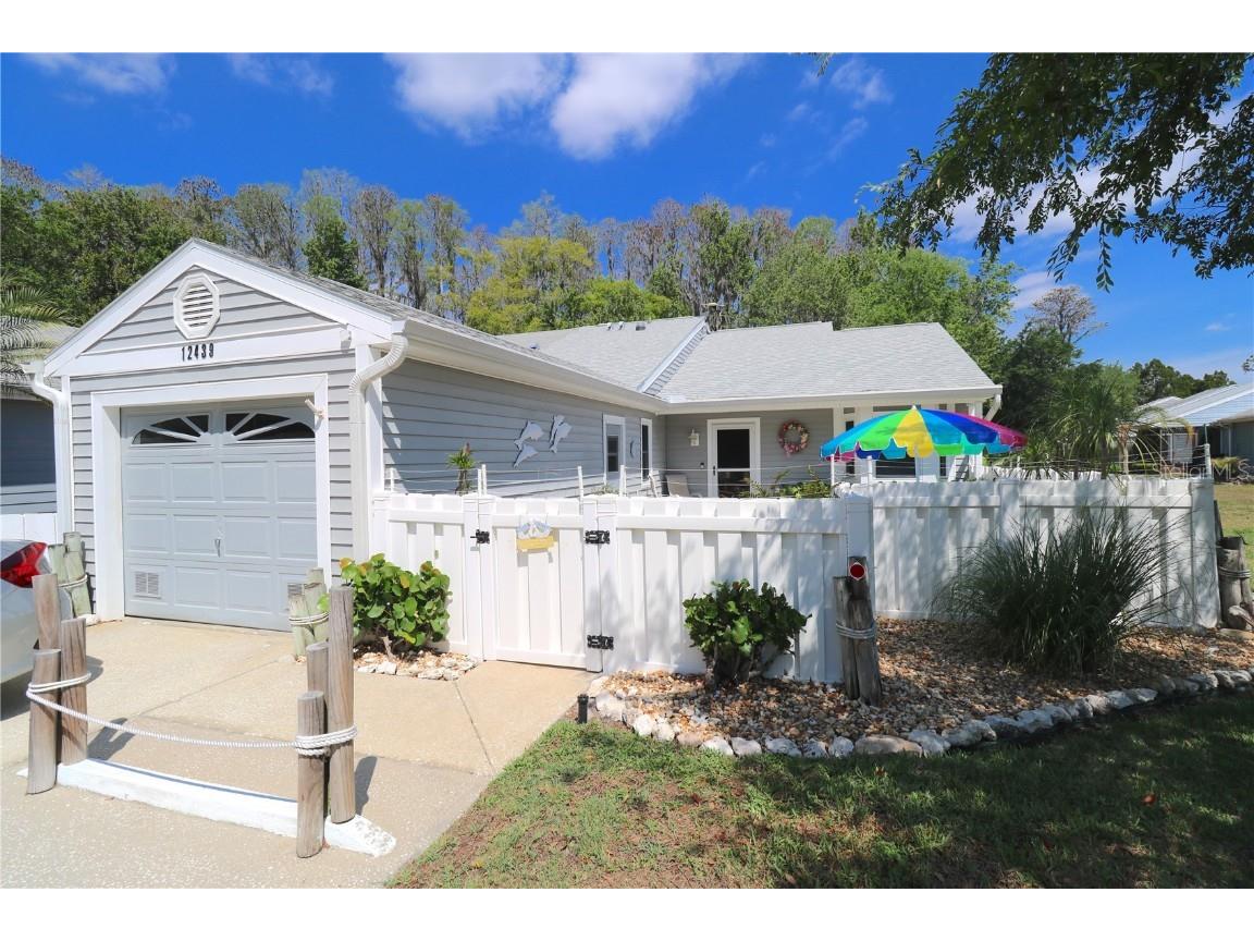 12439 Knollbrook Lane Hudson FL 34669 W7853637 image1